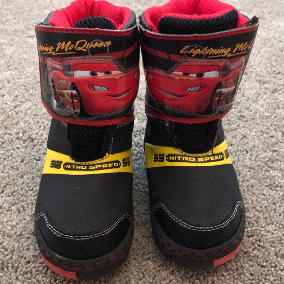 lightning mcqueen snow boots